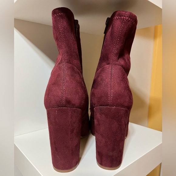 Heeled boots - Picture 5 of 10